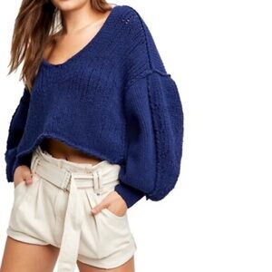 We The Free Sea Bright Blue  V - Neck Cropped Sweater size M